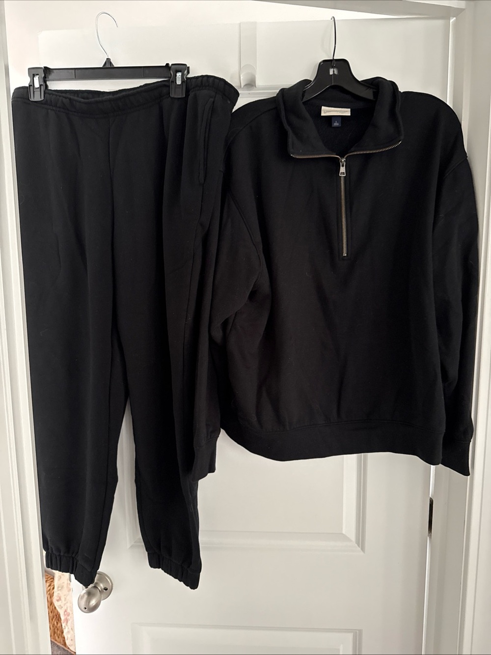 Universal Thread Black Half-Zip Sweatshirt & Black Joggers